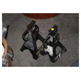 2 JACK STANDS