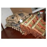 LOT OF THROW PILLOWS