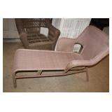 WICKER LOUNGE CHAIR