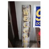 WOODEN WELCOME SIGN