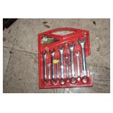 WRENCH SET