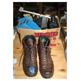 BOX OF MISC & MENS BOOTS,9