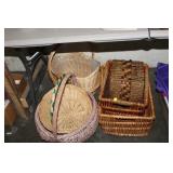LG LOT OF BASKETS