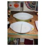 2 VINTAGE PYREX BOWLS