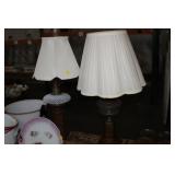 2 NICE VINTAGE LAMPS
