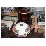ELECTRIC SLOW COOKER & COOKING POT