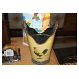 METAL ROOSTER BUCKET