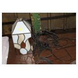 HANGING LEAD GLASS LIGHT