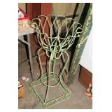 METAL WROUGHT IRON PLANTER