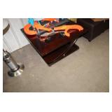 GLASS TOP TABLE,36X36X19