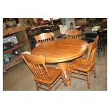 ROUND OAK TABLE WITH 4 CHAIRS, 4