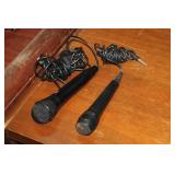 2 MICROPHONES