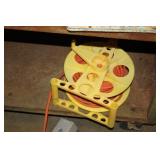 OUTDOOR EXTENSION CORD & REEL