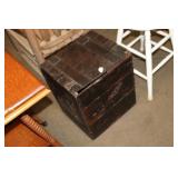 NASHVILLE WOODEN BOX, 16X13X19