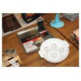 2 GRILL TRAYS,COLLANDER,ETC