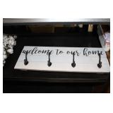 WELCOME SIGN/HANGER, 28X11