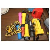 LOT OF FLASH LIGHTS