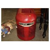 METAL FARM INC DECORATIVE TRACTOR PIECE