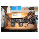 2 MINI SHELVES & WALL DECOR