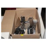 BOX OF VARIOUS KITCHEN UTENSILS