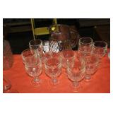 10" PITCHER WITH 11 STEMS