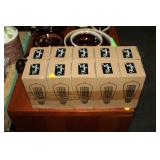 10 LIGHT BULBS