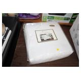 KING SIZE KING CHARLES BEDSPREAD