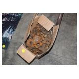 BOX OF WEDGE WASHERS