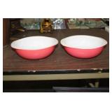 2 VINTAGE PYREX BOWLS 9 IN