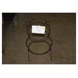 LONGABERGER WROUGHT IRON 2 TIER BAKERS RACK