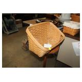 LONGABERGER DESKTOP BASKET WITH PROTECTOR 2004