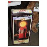 GASOLINE 40S REPLICA PUMP AM/FM CASSETTE PLAYER