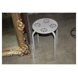 18 IN METAL STOOL/TABLE