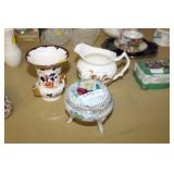 LEAGEO FOOTED RING BOX JOHNSON BROS PITCHERS & ETC