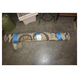 AREA RUG 46 IN DIAMETER