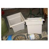 2 POLY 12 IN PLANTERS