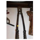 PAIR OF BOLT CUTTERS