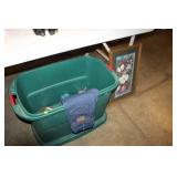 TOTE OF MISC & WRANGLERS, 32X32 & FRAMED PRINT