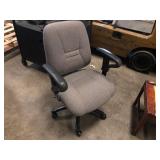 OFFICE CHAIR
