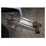 FLOOR JACK