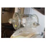 GLASS BEVERAGE DISPENSER