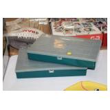 2 DIVIDED CONTAINERS