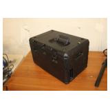 PLASTIC STORAGE CONTAINER