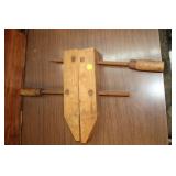VINTAGE JORGENSEN WOOD CLAMP