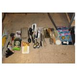 LOT OF KITCHEN ITEMS