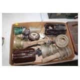 BOX OF INSULATORS