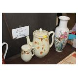 JEWEL T PITCHER,SALT SHAKER & VASE