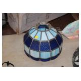 STAINED GLASS LAMP SHADE