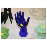 BLUE GLASS RING HAND