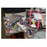 4 NEW PAIR OF WOMENS LEGGINGS